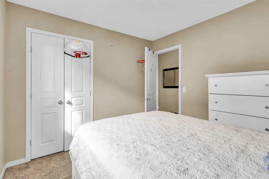 216 Copperpond Green SE