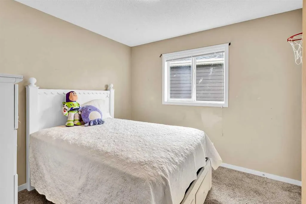 216 Copperpond Green SE