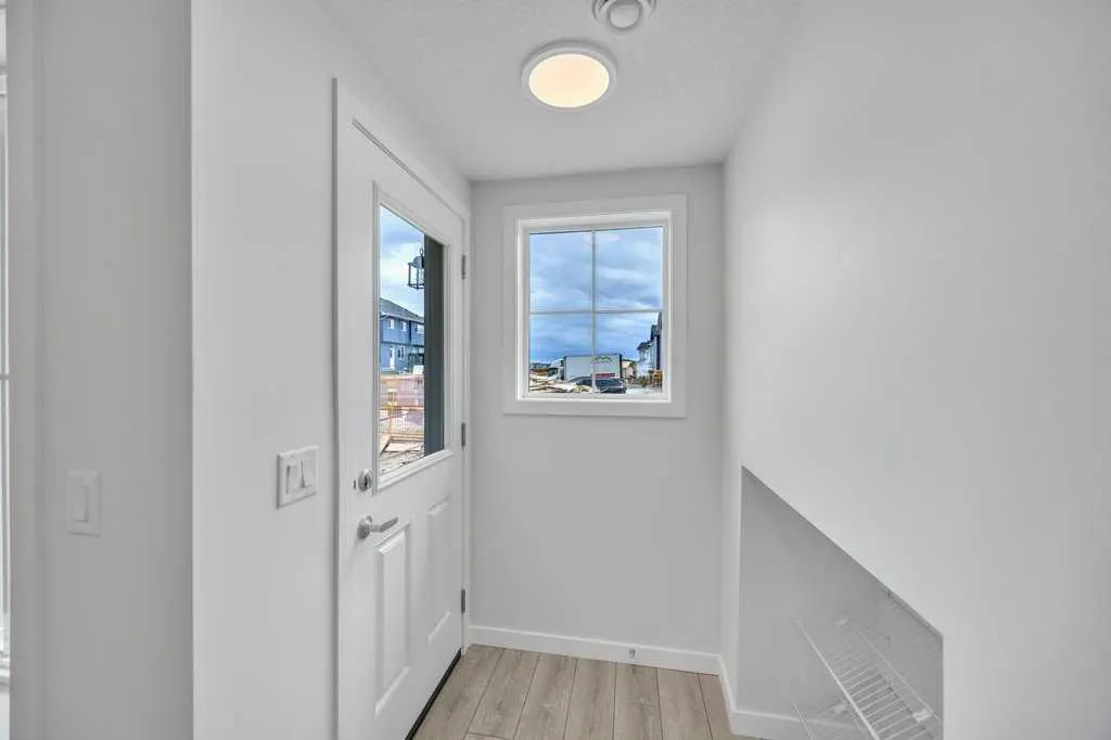 454 & 458 Carringvue Grove