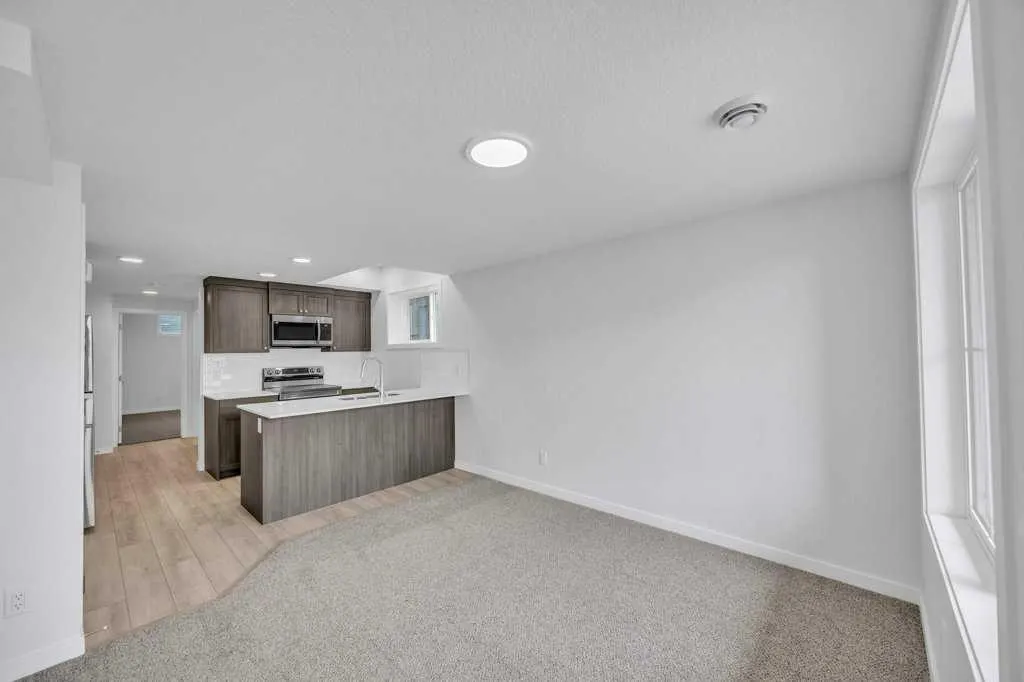 454 & 458 Carringvue Grove