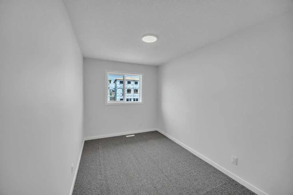 454 & 458 Carringvue Grove