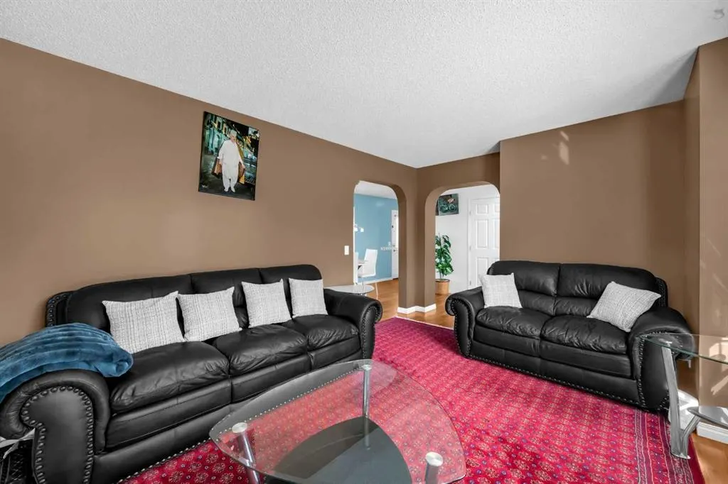 42 Martha's Haven Manor NE