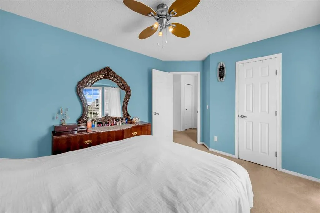 42 Martha's Haven Manor NE