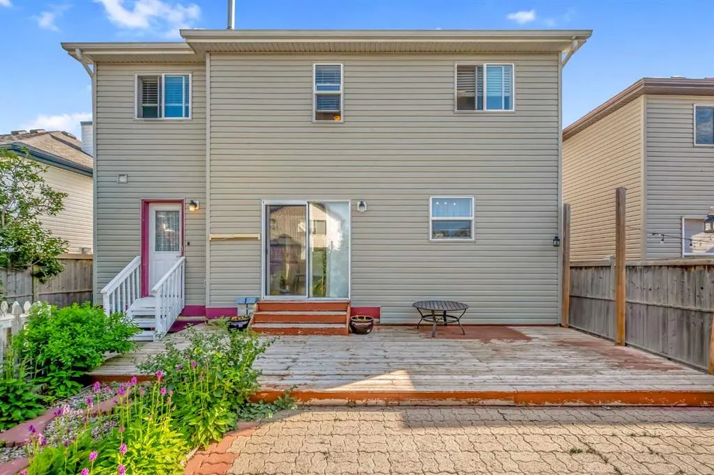 42 Martha's Haven Manor NE