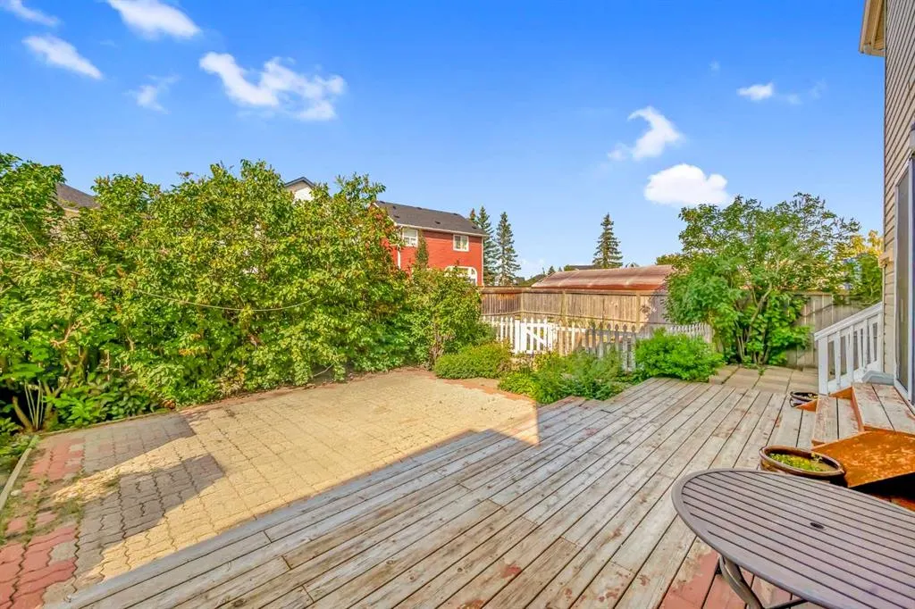 42 Martha's Haven Manor NE