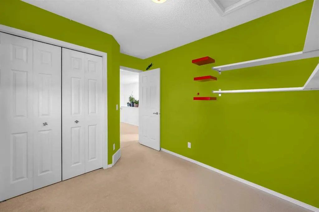 42 Martha's Haven Manor NE