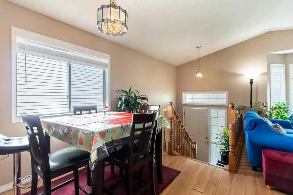 126 Martin Crossing Manor NE