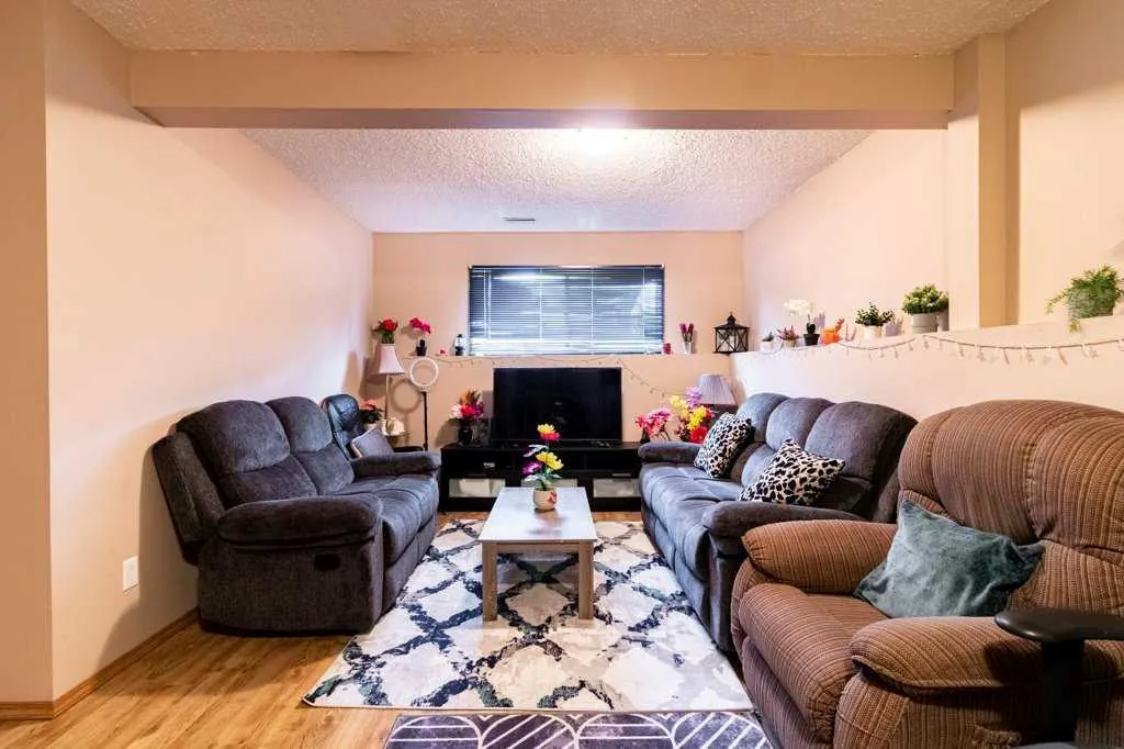126 Martin Crossing Manor NE
