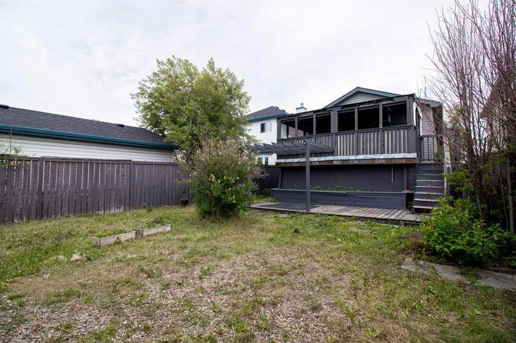 126 Martin Crossing Manor NE