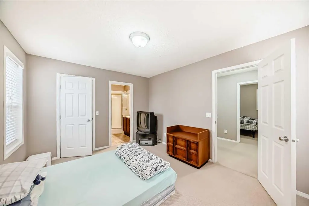 135 Copperstone Grove SE