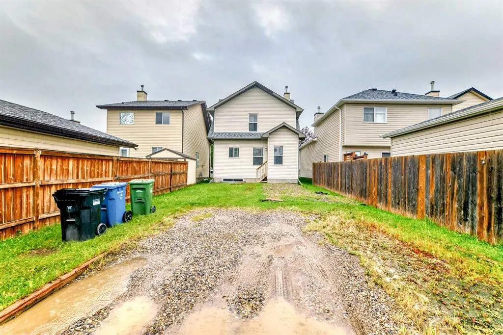 135 Copperstone Grove SE
