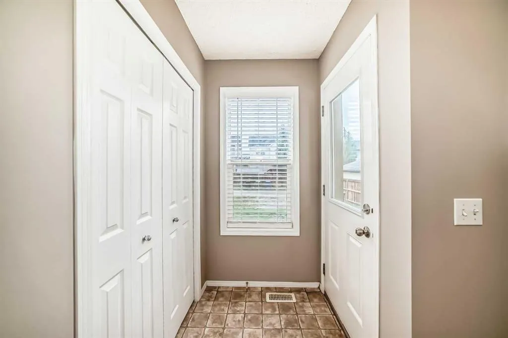 135 Copperstone Grove SE