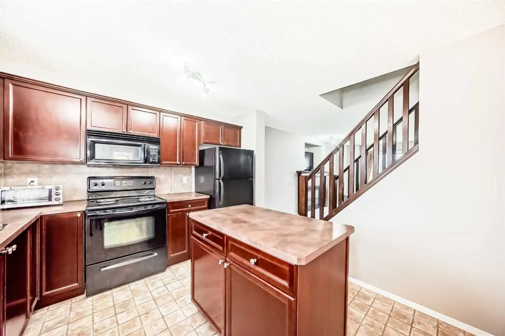 135 Copperstone Grove SE