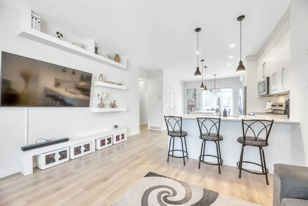72 Cornerstone Manor NE, #513