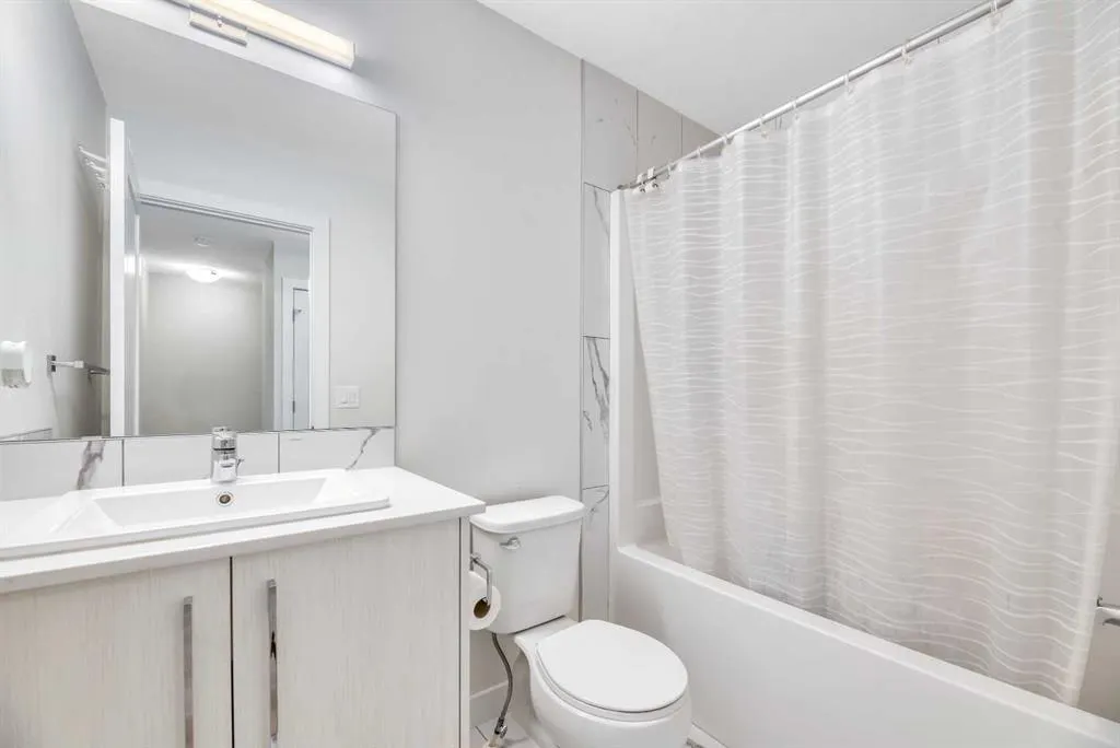 72 Cornerstone Manor NE, #513