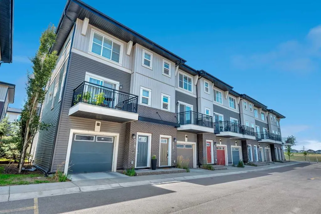 72 Cornerstone Manor NE, #513