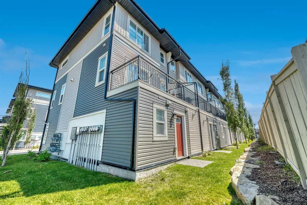 72 Cornerstone Manor NE, #513
