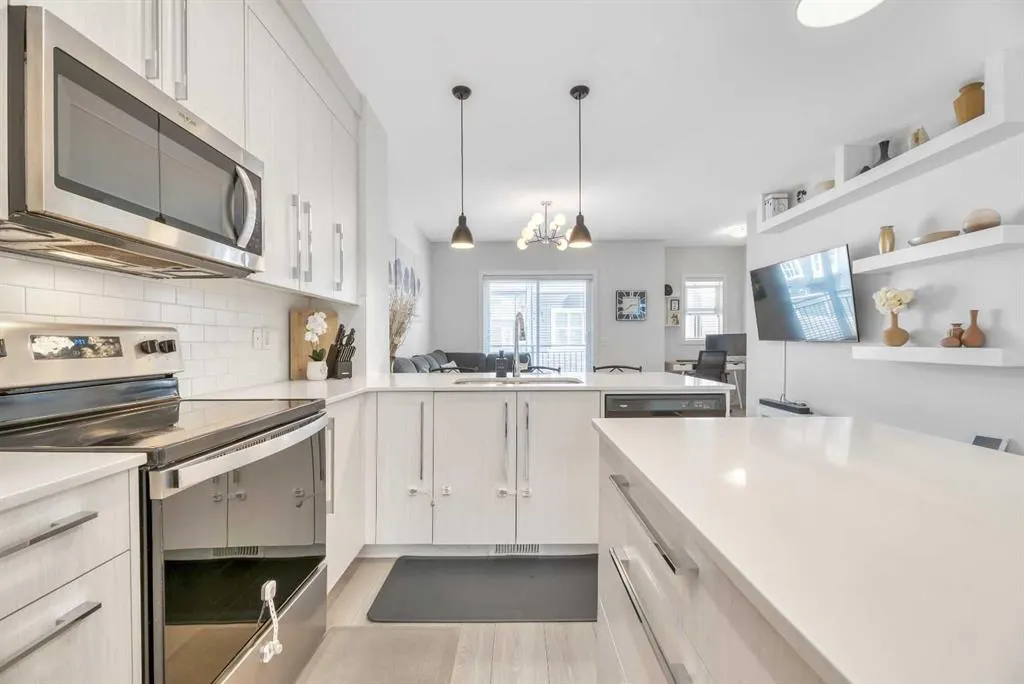 72 Cornerstone Manor NE, #513