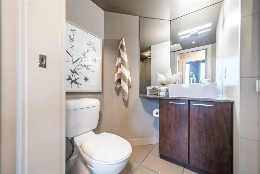 220 12 Avenue SE, #1001