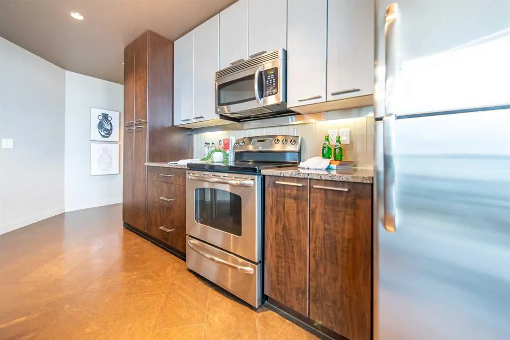220 12 Avenue SE, #1001