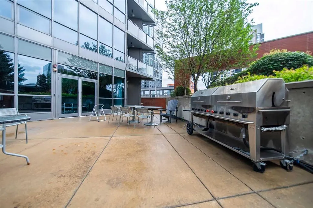 220 12 Avenue SE, #1001
