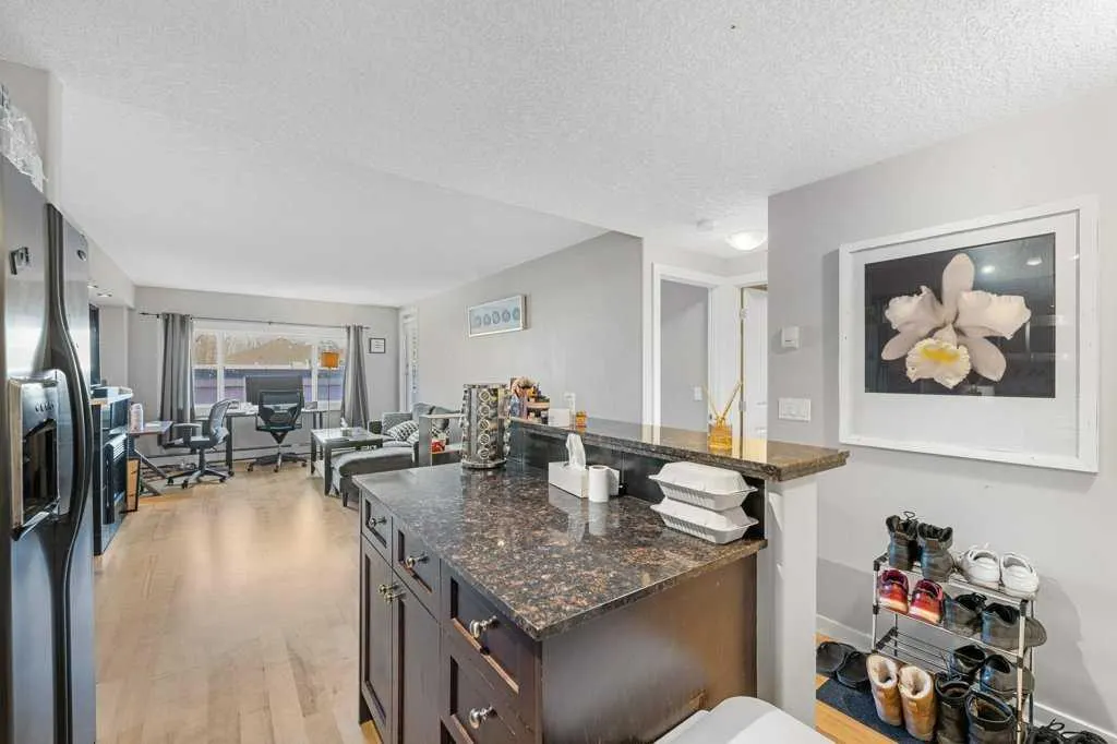 728 3 Avenue NW, #404