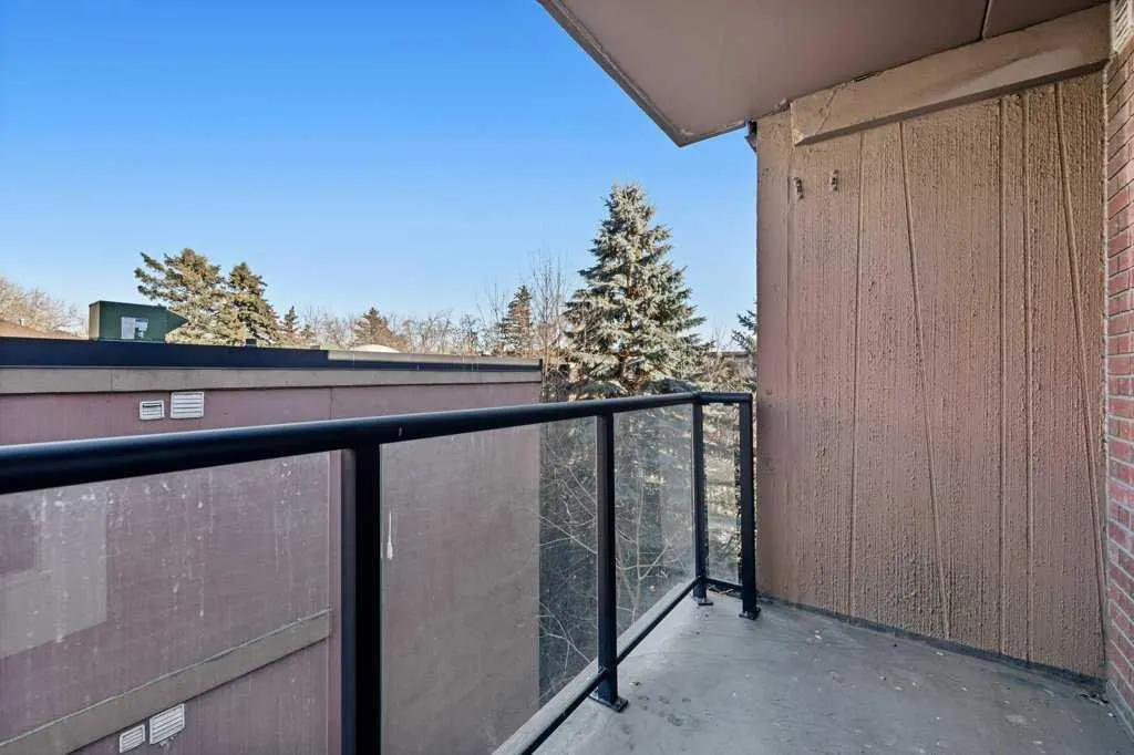 728 3 Avenue NW, #404