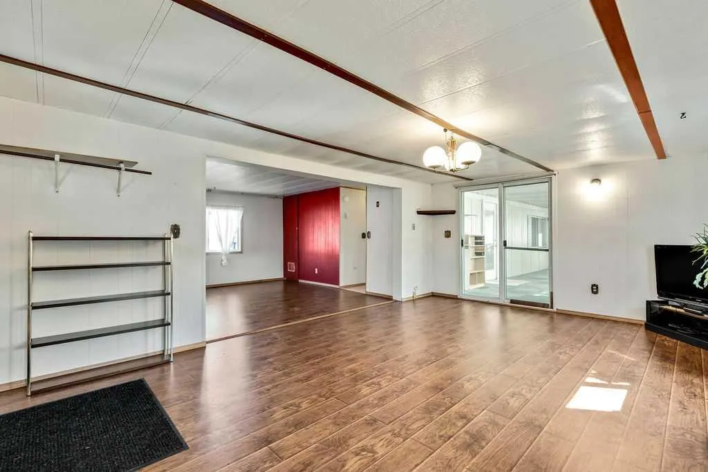 812 Bayview Crescent