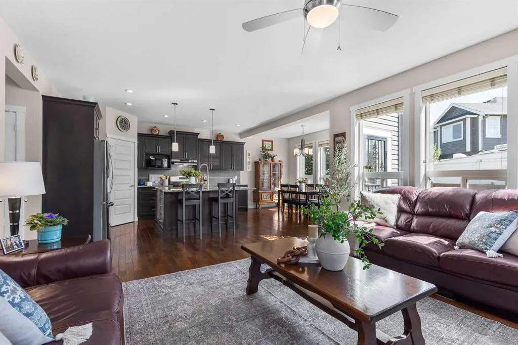 362 Williamstown Green NW