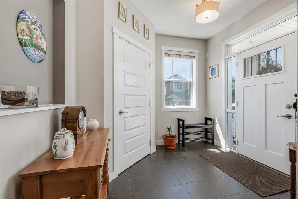 362 Williamstown Green NW