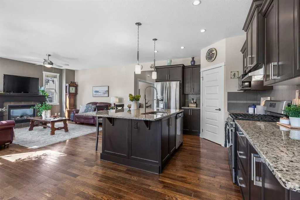 362 Williamstown Green NW