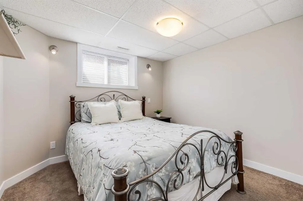 362 Williamstown Green NW