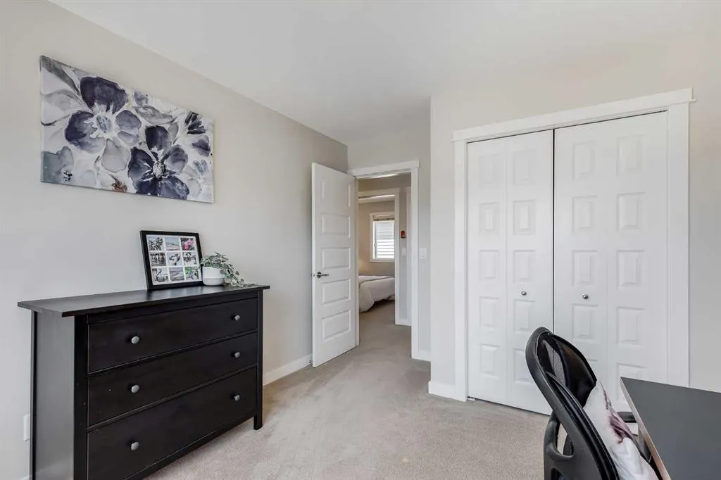 362 Williamstown Green NW
