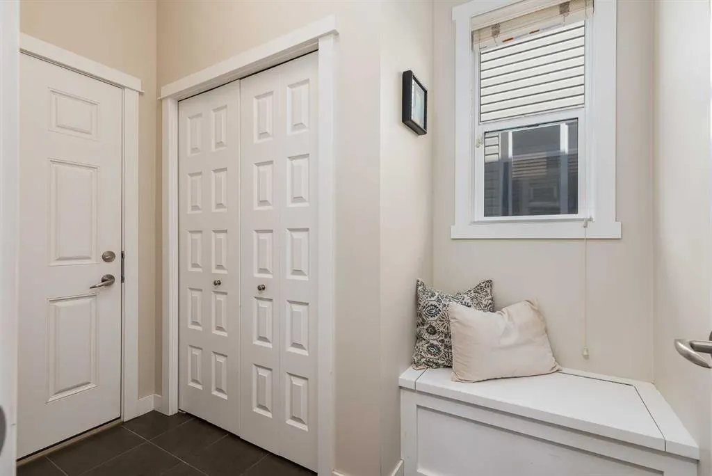 362 Williamstown Green NW