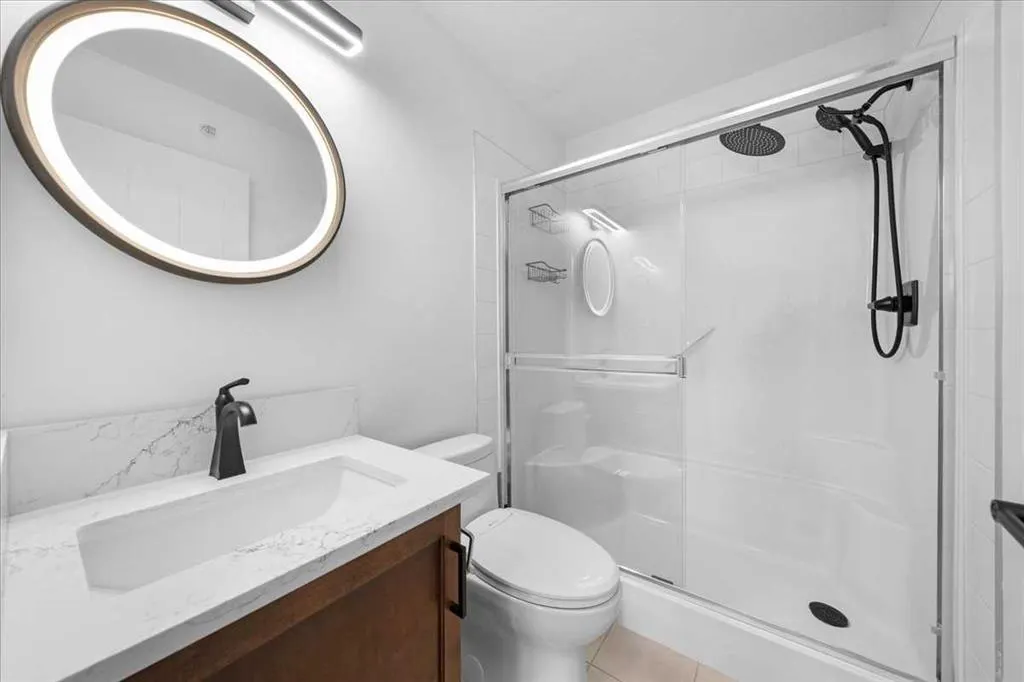 604 East Lake Boulevard NE, #2420