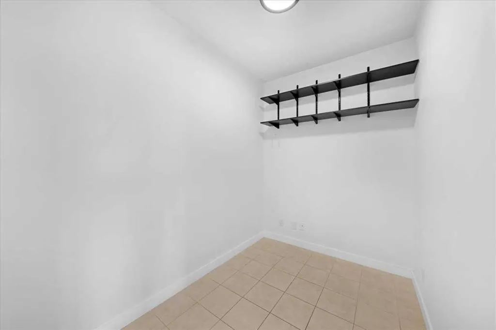604 East Lake Boulevard NE, #2420