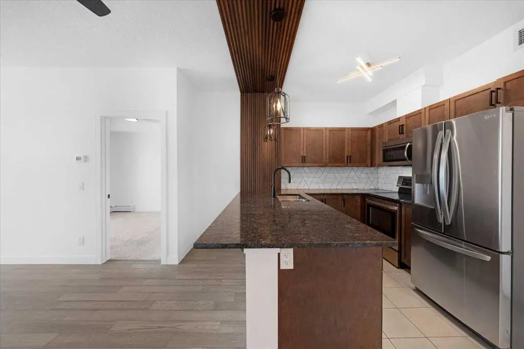 604 East Lake Boulevard NE, #2420