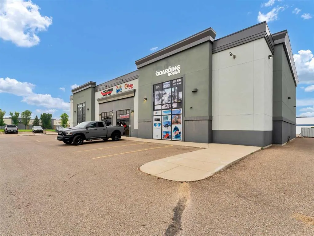 2010 Strachan Road SE, #2