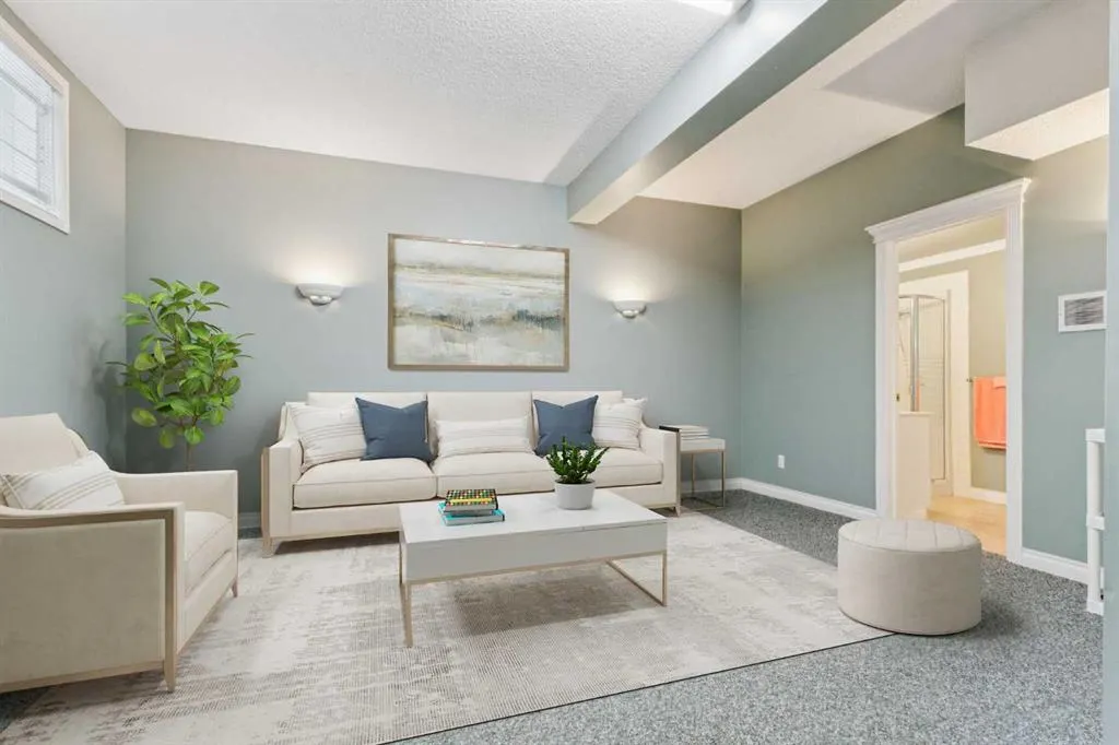 18 Varsity Estates Park NW