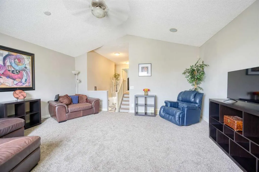 112 Panamount Green NW