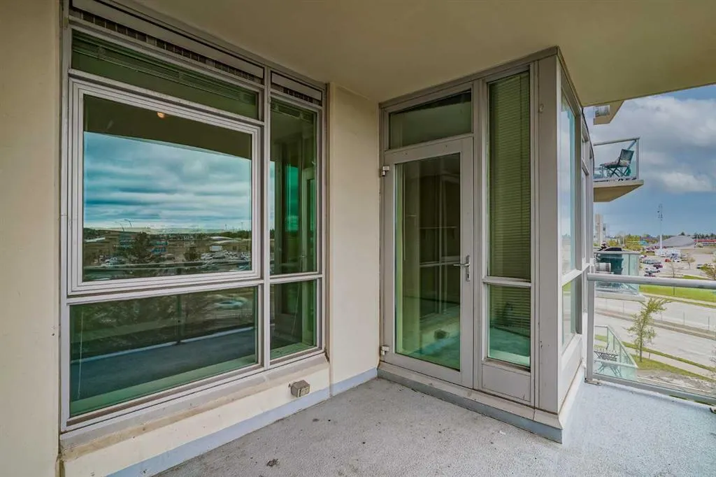 77 Spruce Place SW, #405