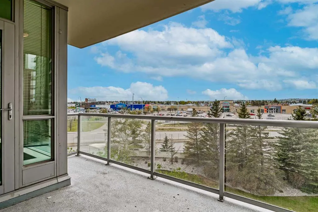 77 Spruce Place SW, #405