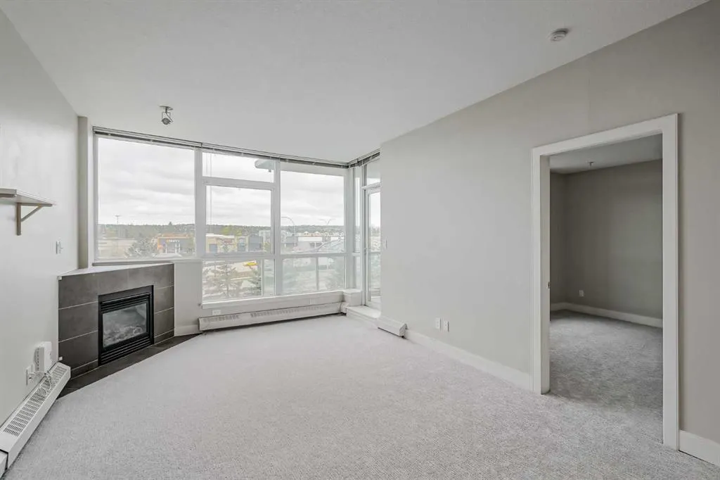 77 Spruce Place SW, #405