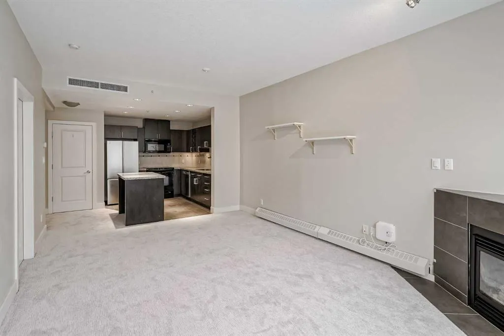 77 Spruce Place SW, #405