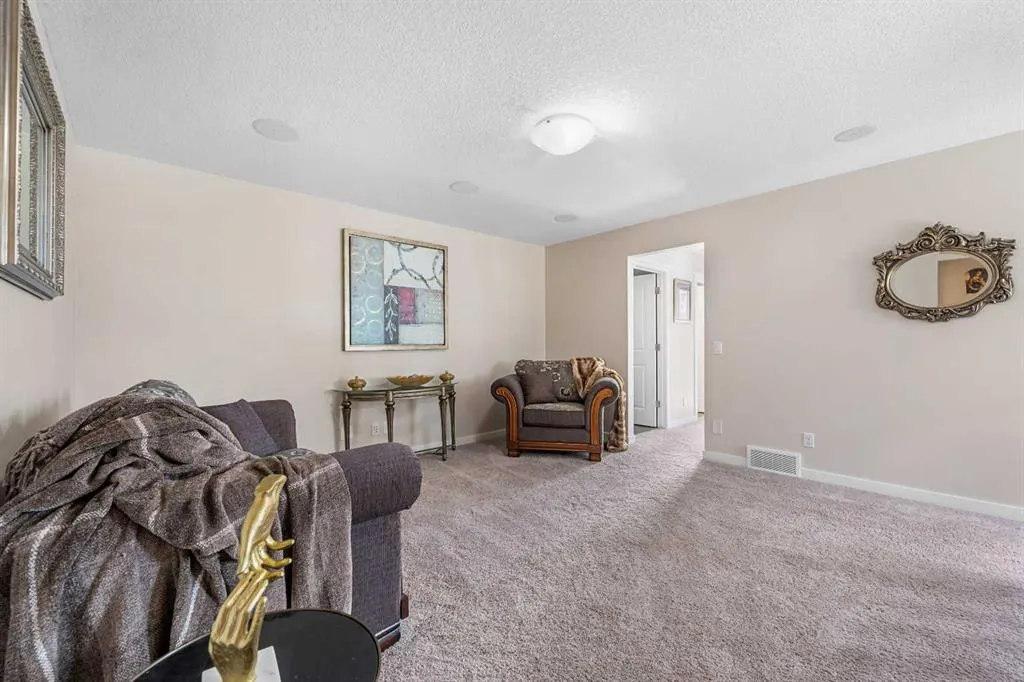 117 Cranleigh Place SE