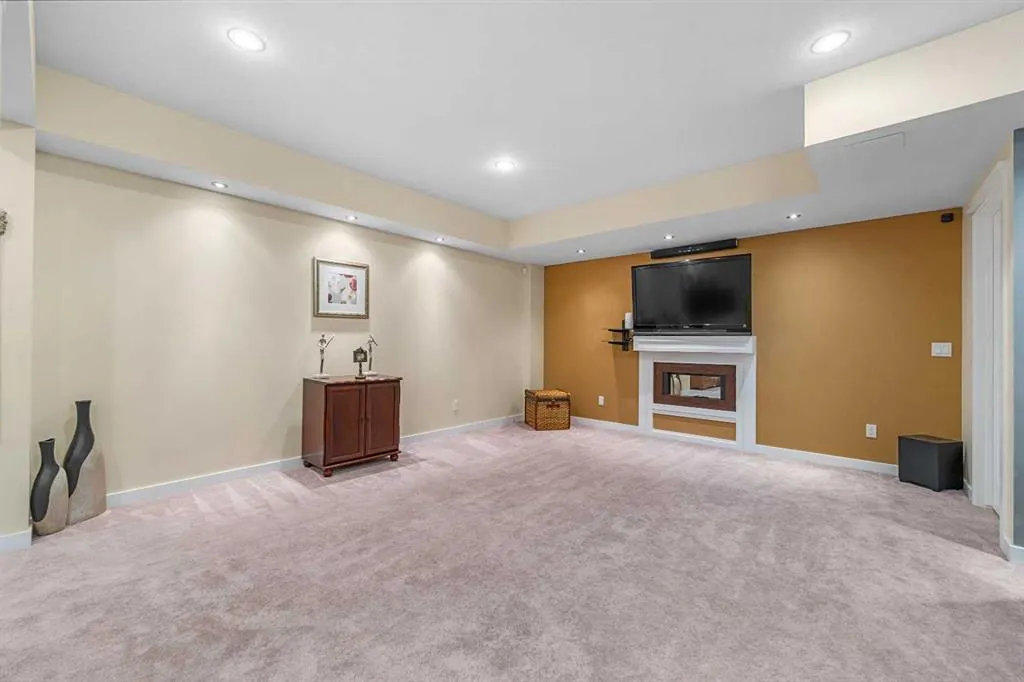 117 Cranleigh Place SE