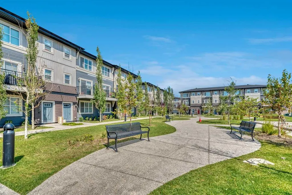 90 Cornerstone Manor