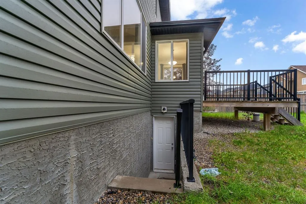611 Evanston Drive NW