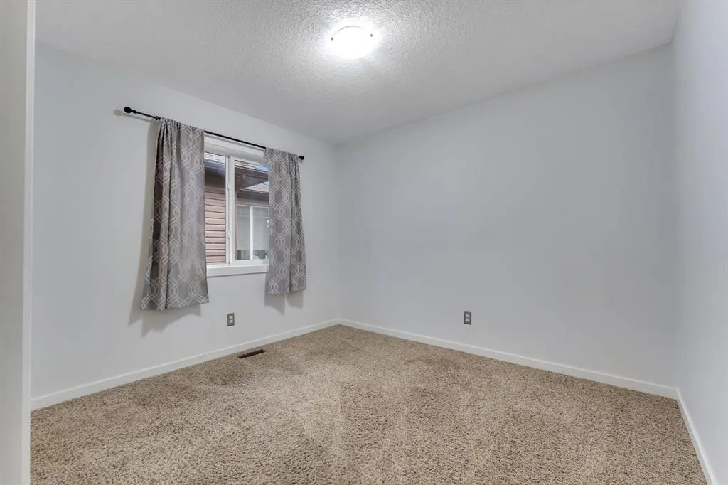611 Evanston Drive NW