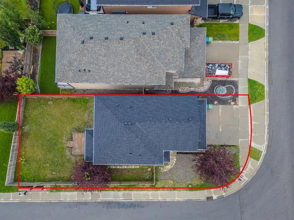 611 Evanston Drive NW